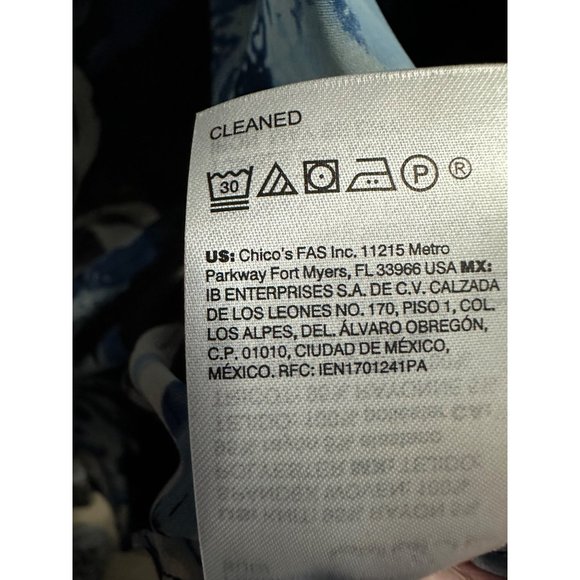 Chico’s NWT size 1 (M) navy blue floral print crossover drape long sleeve top - Picture 7 of 9